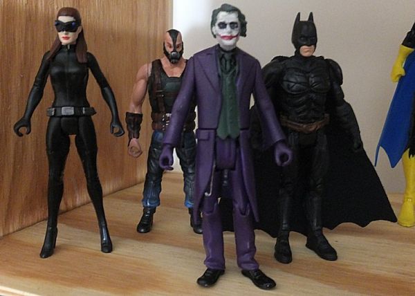 Joker (the Dark Knight) (Batman - Movie Style) Custom Action Figure
