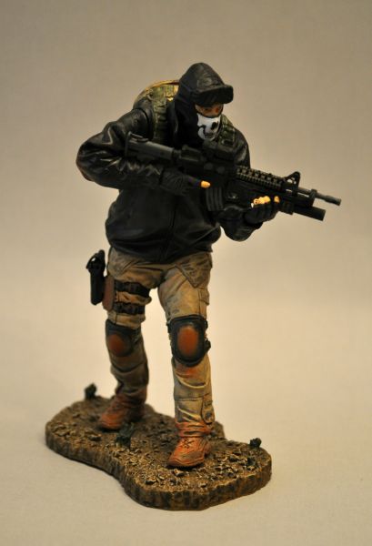 Simon 'Ghost' Riley Figure Call Of Duty