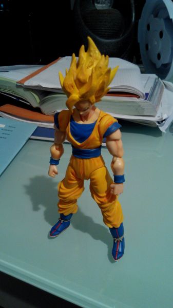 Ssj 2 Goku Figure