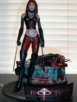 bloodrayne statue