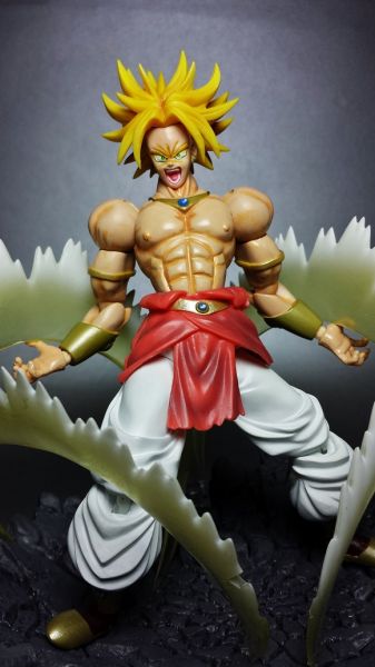 Broly SSj5 Custom Figure from the - Ferrytale Customs