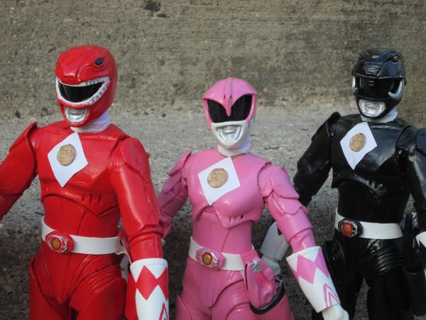 12 power ranger action figures