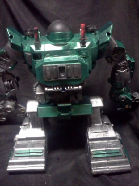 mecha hulk toy