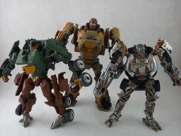 Transformers wreckers best sale toys