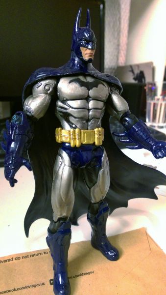 Batman Arkham Asylum Armoured Batsuit Repaint (Batman - Arkham City) Custom  Action Figure