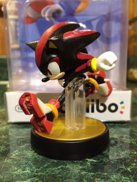 Shadow the Hedgehog Amiibo old Sonic Custom Miniature Figurine