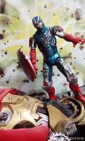 Battle Damaged Iron Man (Vibranium Armor) (Iron Man 2) Custom Action Figure