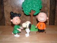 PEANUTS "Violet" and "5" figures (Peanuts) Custom Miniature / Figurine