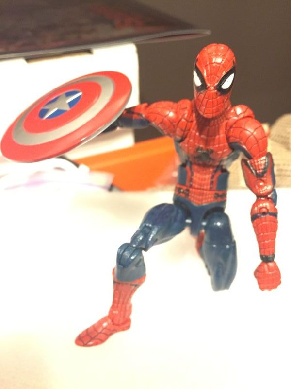 Spider-Man (MCU / Civil War Costume) (Marvel Civil War) Custom Action Figure