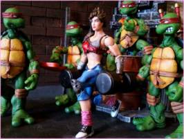 April Jones (Teenage Mutant Ninja Turtles) Custom Action Figure [Doing some walking lunges to strengthen her legs]