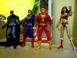Captain Marvel / Shazam ! (DC Infinite Heroes) Custom Action Figure
