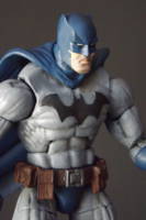 Batman vers VI (DC Universe) Custom Action Figure