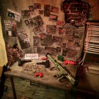 Punisher/deadpool apt hideout 1/12 scale (Marvel Legends) Custom Diorama / Playset