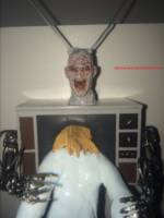 Freddy Krueger, Jennifer's Death Scene (Nightmare on Elm Street) Custom Diorama / Playset