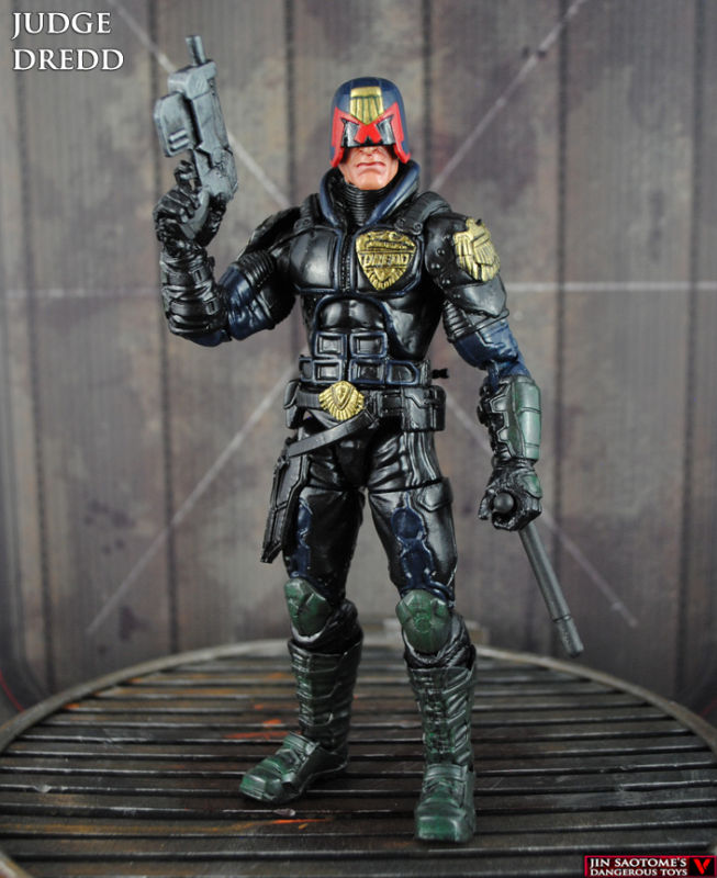hot toys dredd