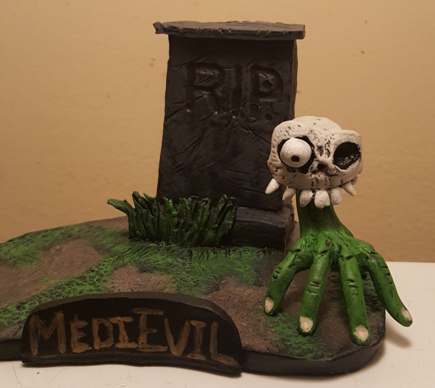 medievil sir daniel fortesque action figure