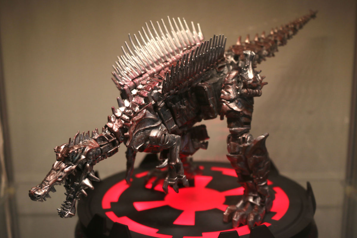 transformers scorn figure