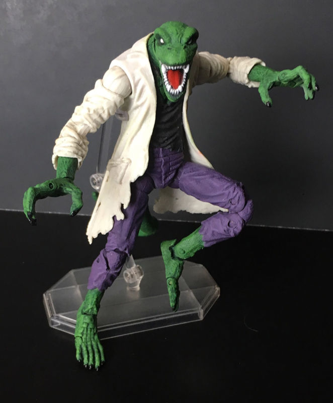 figure of lizard