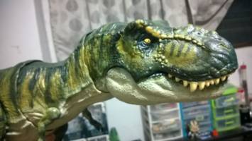 trash and throw t rex