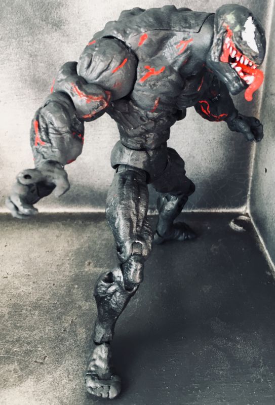 venom 2018 riot toy