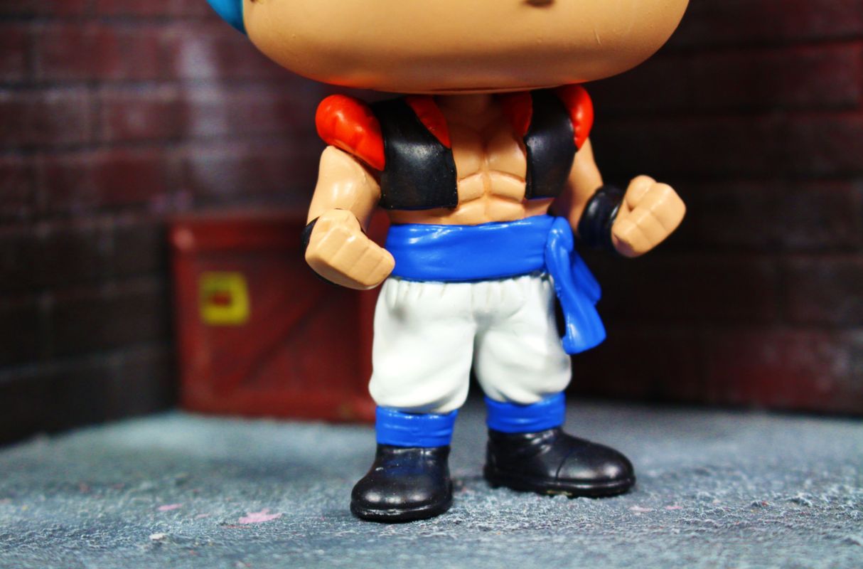 gogeta pop figure